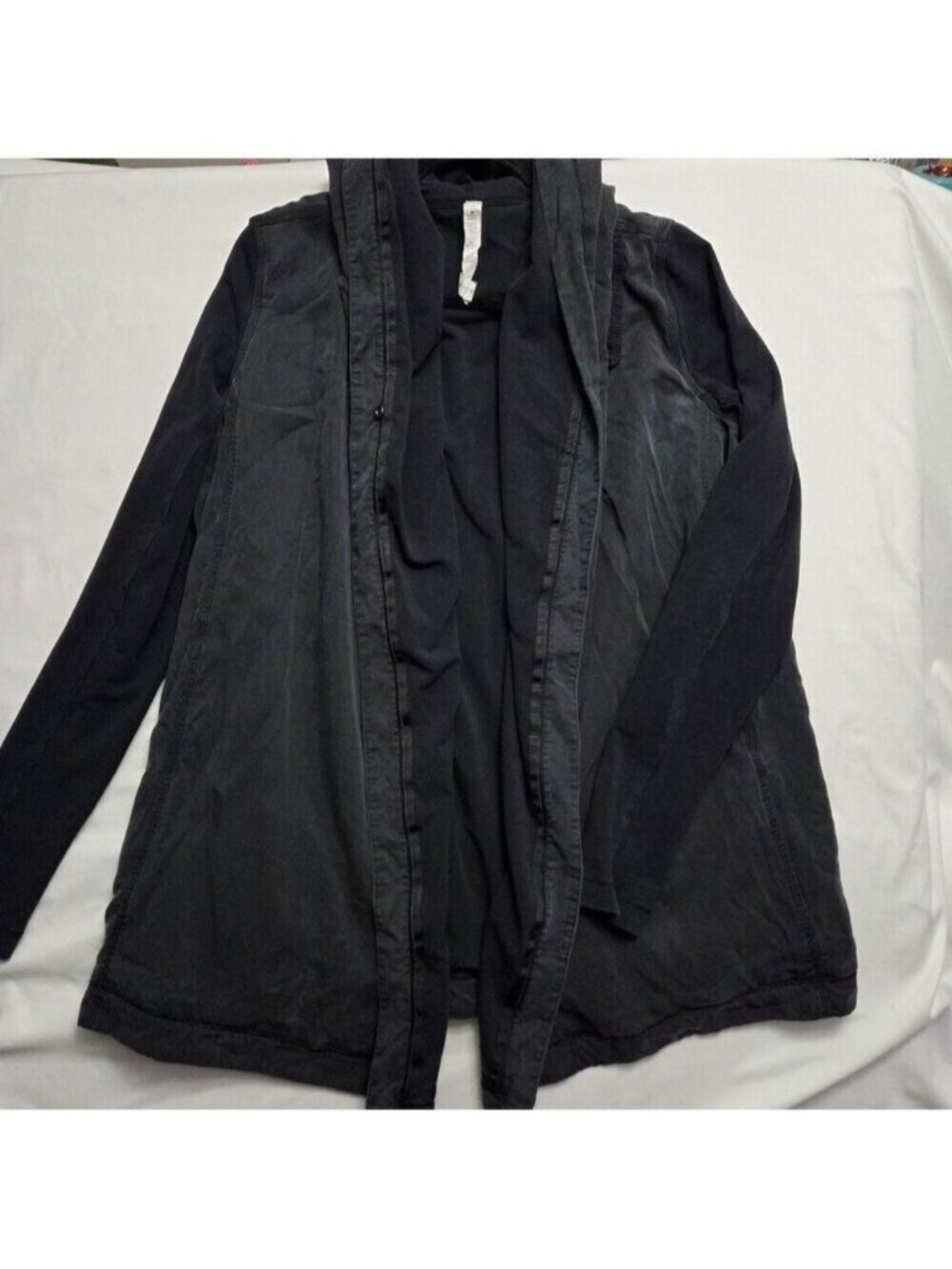Lululemon Size 10 Black Hooded Wrap Jacket Cardigan
